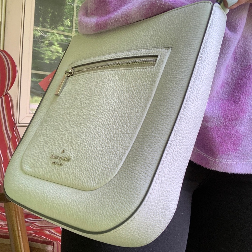 Authentic Kate spade pebbled Leather top zip Crosb - Picture 8 of 9